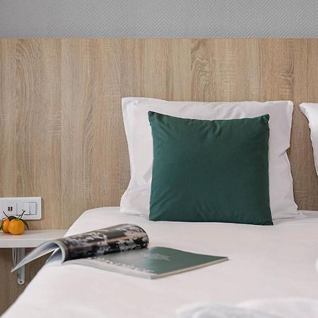 Logis Hotel Restaurant L'Abri Blavozy Екстер'єр фото
