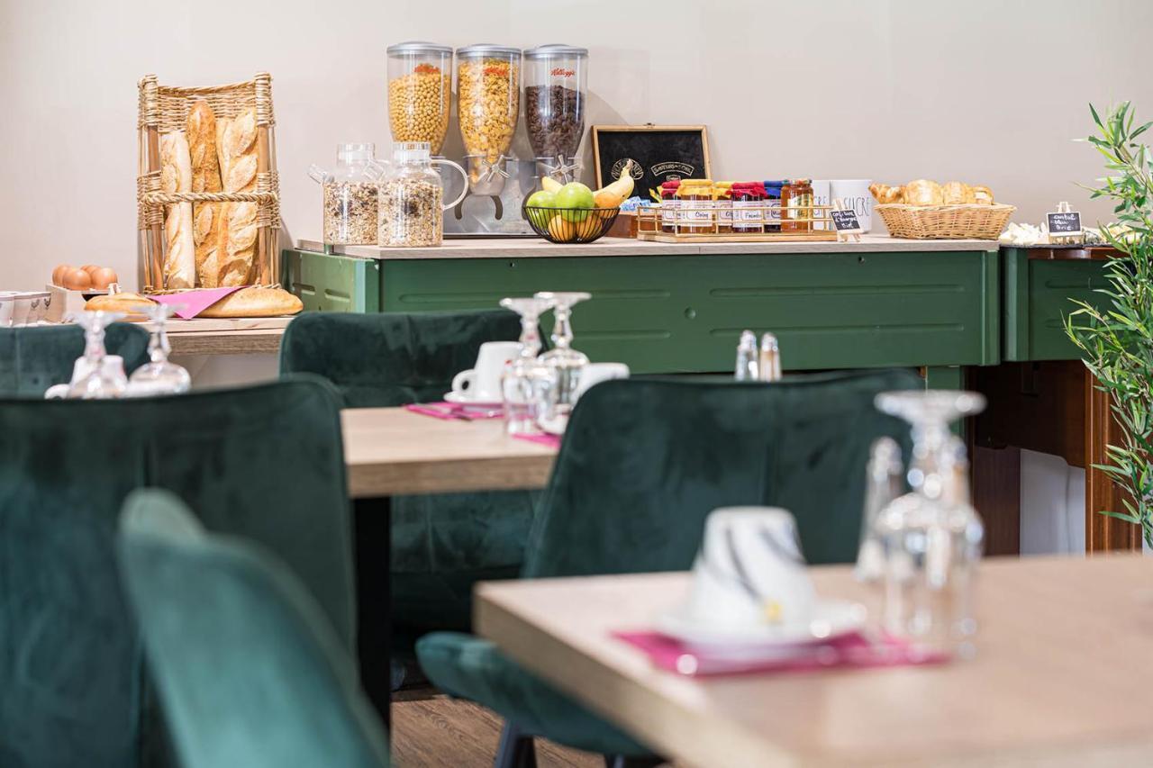 Logis Hotel Restaurant L'Abri Blavozy Екстер'єр фото