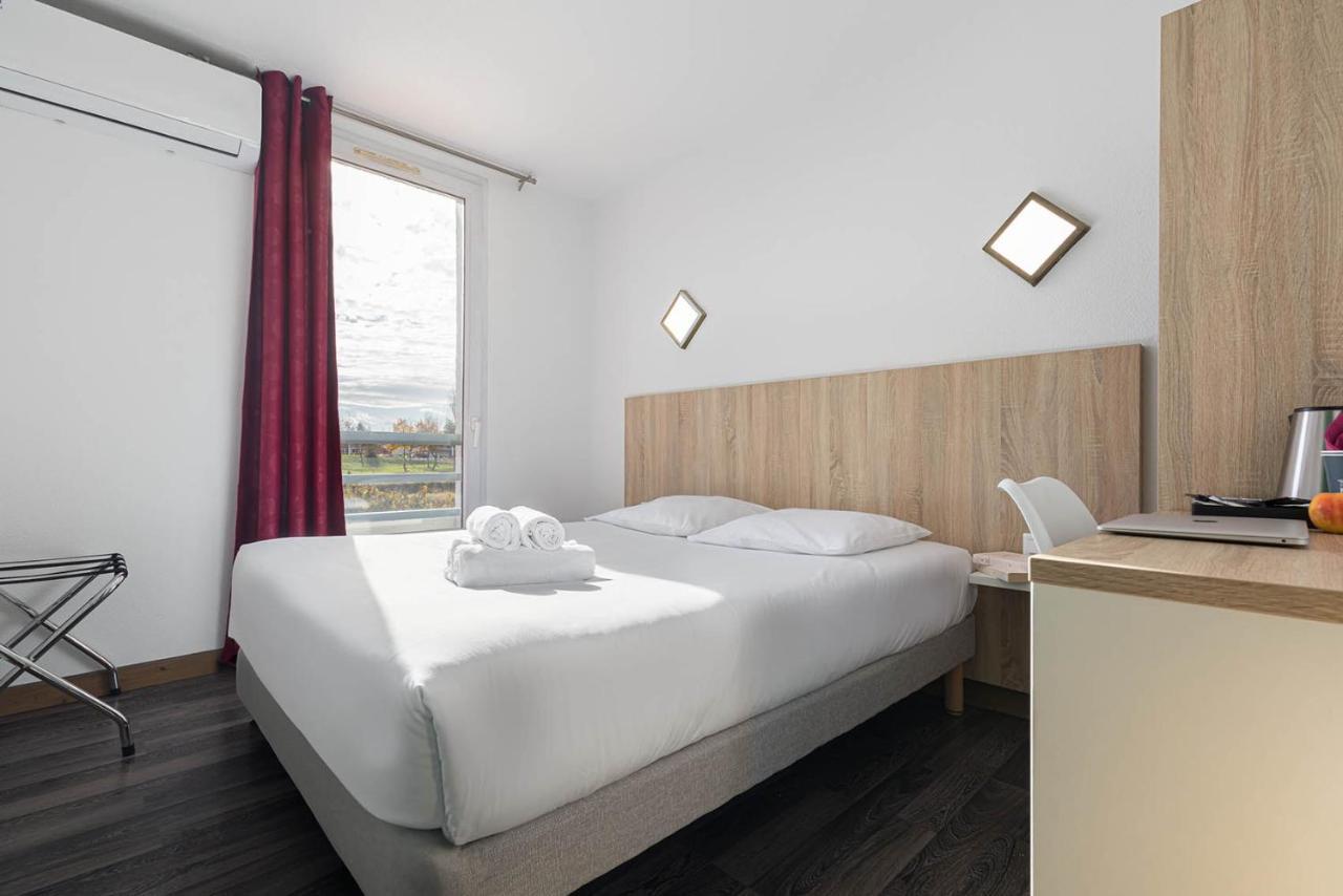 Logis Hotel Restaurant L'Abri Blavozy Екстер'єр фото