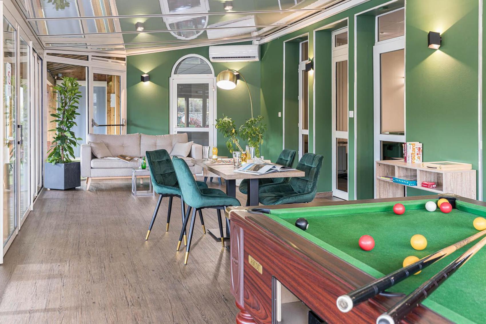 Logis Hotel Restaurant L'Abri Blavozy Екстер'єр фото